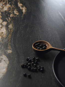 KUROCA 4D POLISHED 320X160 20MM